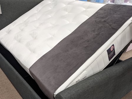 Dreams Wilson ottoman bed