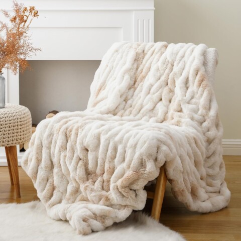 Beige faux fur blanket