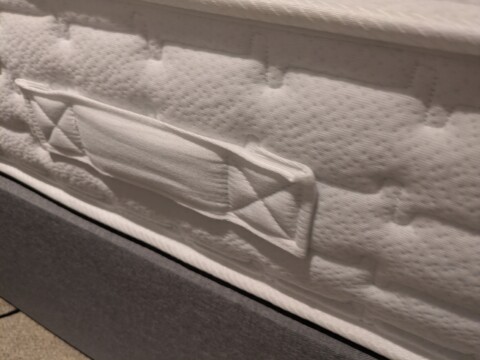 Handles on the Bensons For Beds Pocket Flex 800 Pocket Sprung Mattress