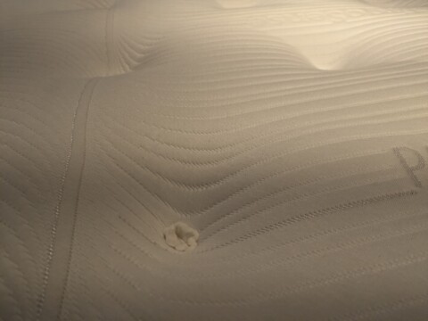 Tufted finish on the Sleep Story Ergosense Pocket Sprung Mattress by Highgrove