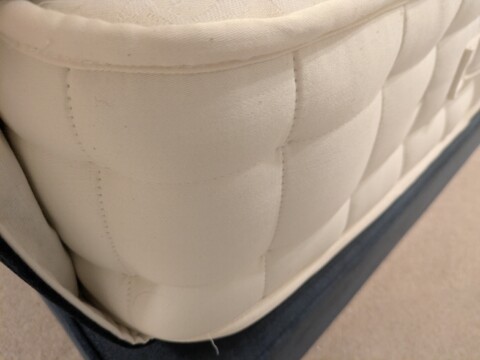 Hypnos Bespoke Brilliance Pocket Sprung Mattress corner