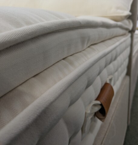 Hypnos Organics Number 3 Pocket Sprung Mattress side view 