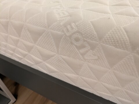 JYSK Wellpur Elvane GF130 Memory Foam Mattress side view