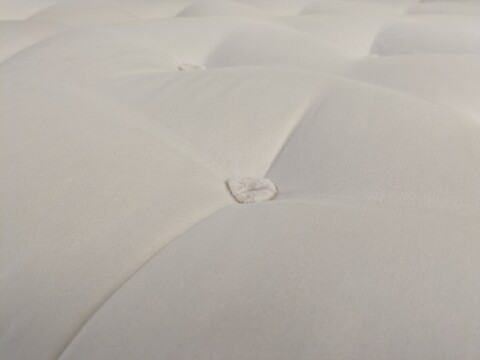 Relyon Derwent Natural Pashmina 2400 Pocket Spring Mattress tufted top