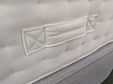 Relyon Derwent Natural Pashmina 2400 Pocket Spring Mattress handle view