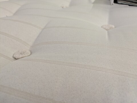 Relyon Orthoturn Pocket 1500 Mattress tufted finish closeup