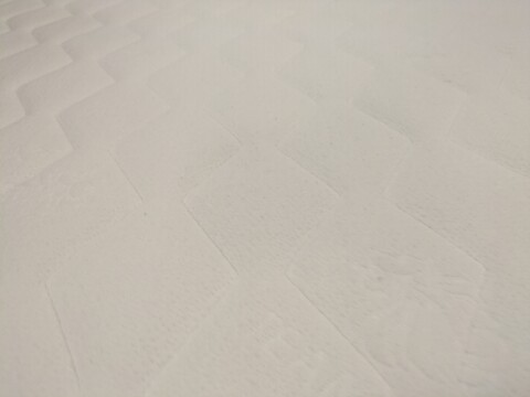 Dream Team Tadley 800 Pocket Memory Mattress top layer quilted