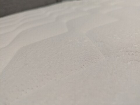 Dream Team Tadley 800 Pocket Memory Mattress top layer