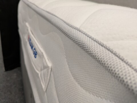 Dream Team Tadley 800 Pocket Memory Mattress side view