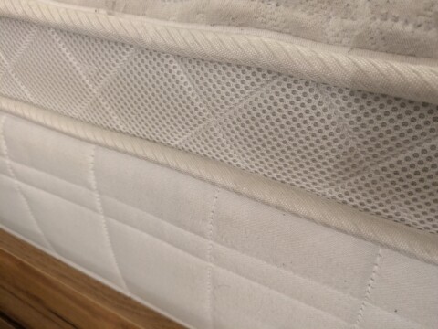 Dreamzone Kova GS95 sprung mattress top layer