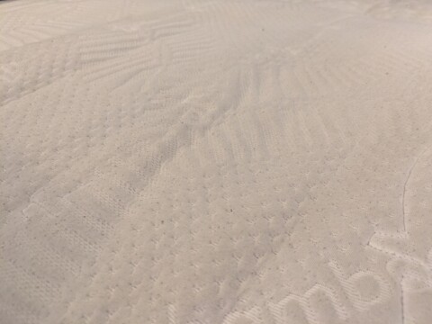 Dreamzone Kova GS95 sprung mattress closeup of top