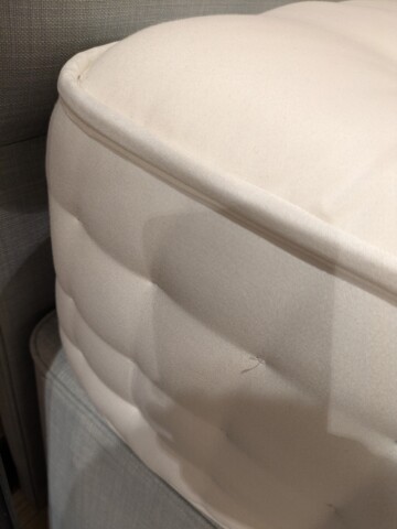 Hypnos Luxury Supreme No 3 Pocket Sprung Mattress corner