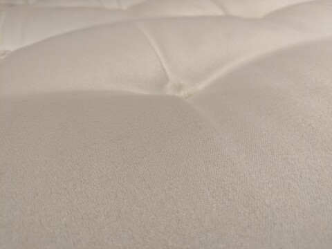 John Lewis British Natural Collection British Wool 5750 Pocket Sprung Mattress closeup top