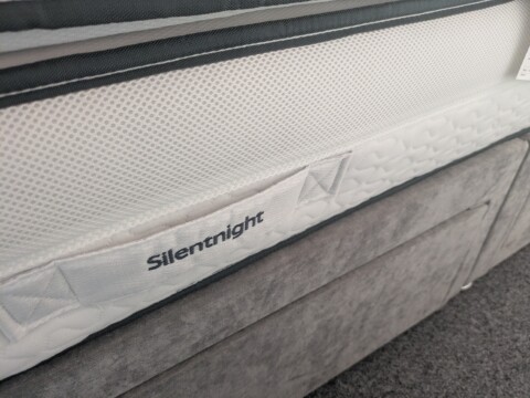 Handles on Silentnight Balmoral Ultragel Mirapocket 3000 Mattress 