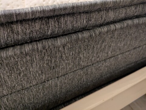 Origin Hybrid Mattress beading on edge